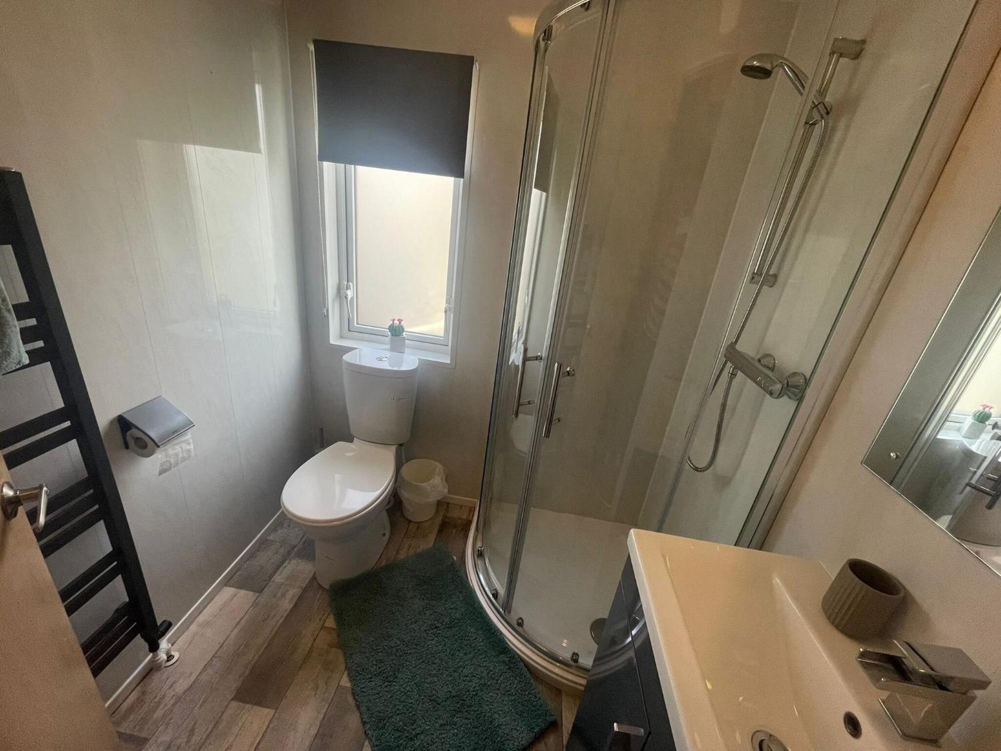 Luxury Lakeside Lodge L1 With Hot Tub Situated At Tattershall Lakes Country Park Kültér fotó